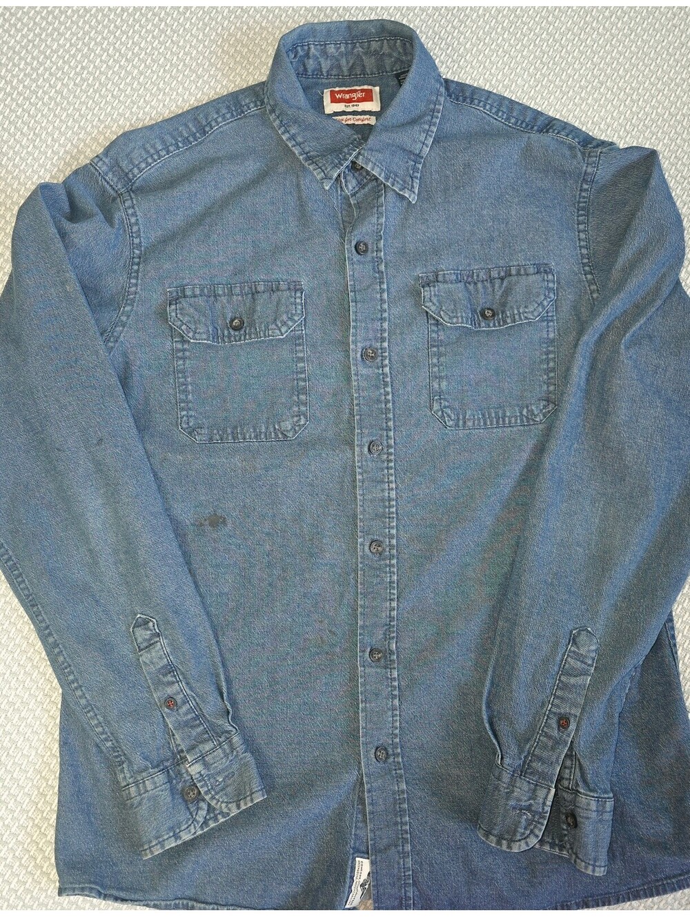 Wrangler denim long sleeve shirt men's size large